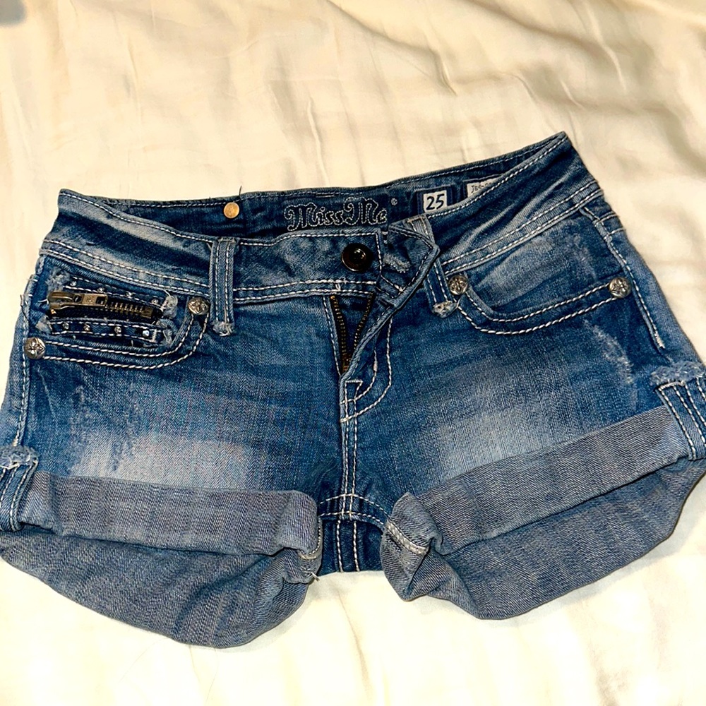 Miss Me size 25 like new wore twice!